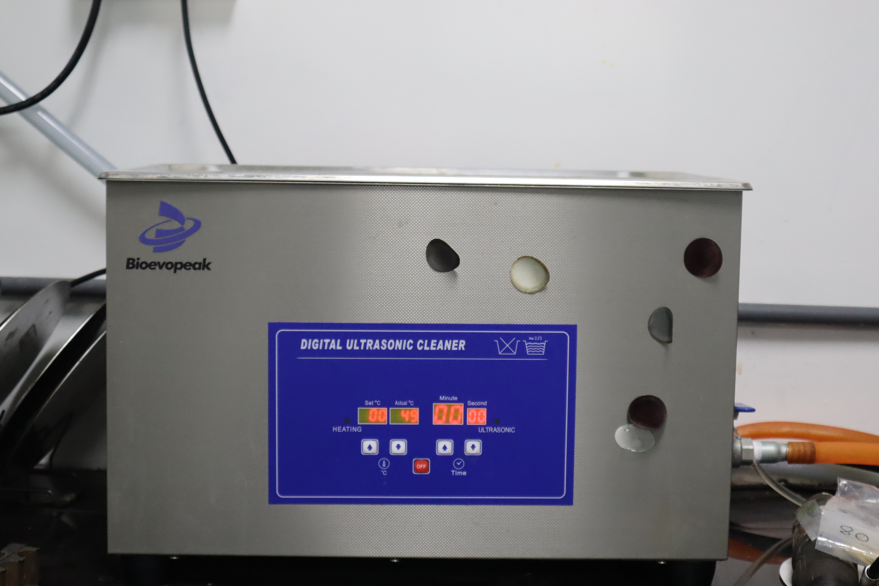 DIGITAL ULTRASONIC